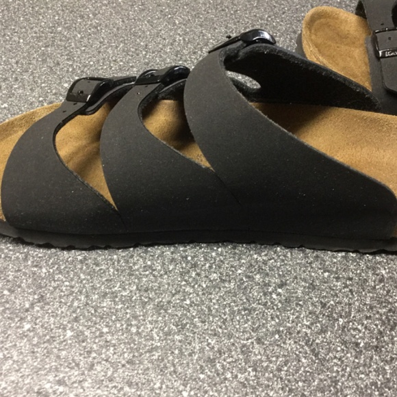 Birki’s Birkenstock 3 Strap Black Sandals - Picture 7 of 11